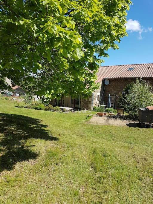 chambre à la campagne Saint André de Chalencon Extérieur photo